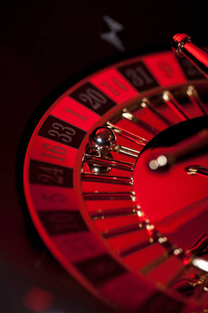 agen123 mobile app showing live blackjack and roulette tables with real dealers